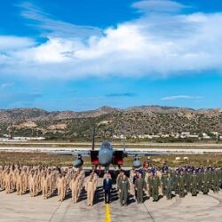 ولي العهد يبعث برقيتي شكر لملك تايلند ورئيس الوزراء إثر مغادرته بانكوك