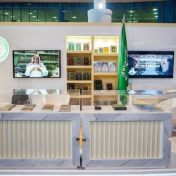 بسبب أمطار جدة ..  “مطار الملك عبدالعزيز” يعلن تأخر إقلاع بعض الرحلات الجوية