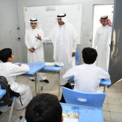 محافظ محايل ينقل تعازي أمير منطقة عسير لذوي أربعة مواطنين توفوا غرقًا من قبيلة “آل ختارش”