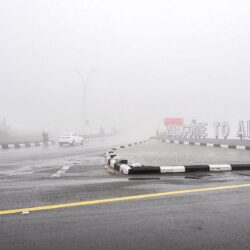 أمانة منطقة الباحة تُباشر إزالة مخلفات الأمطار في مواقع مختلفة