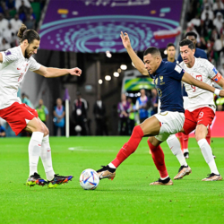 دارة الملك عبدالعزيز تحذر من وثائق مزورة يجري تداولها وعرضها للبيع بالخارج