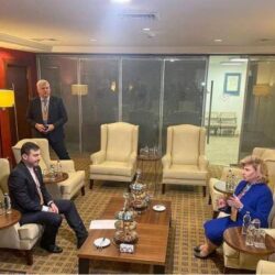 المهندس الفضلي يبحث أوجه التعاون الزراعي والبيئي مع وزير الثروة الطبيعية التايلاندي