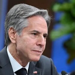 “مرور تبوك” يباشر حادثًا مروريًا نتج عنه دهس أحد الأشخاص