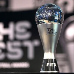 الأرجنتيني مارتينيز يتوج بجائزة أفضل حارس مرمى باستفتاء الفيفا لعام 2022