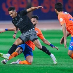 أمير القصيم يكرّم مواطنتين لتبرعهما بجزء من كبديهما لأحد المرضى