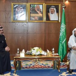 “القرني” طالب السياحة والآثار يستغل رحلته الشخصية للعلا لخدمة تخصصه