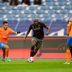 الأرصاد: أمطار رعدية مسبوقة برياح نشطة مثيرة للأتربة على هذه المناطق