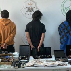 “الشؤون الإسلامية” بمنطقة مكة المكرمة بدء تركيب الفواصل الزجاجية لمساجد محافظات المنطقة