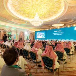 الأمير بدر بن سلطان يستقبل مدير شرطة منطقة مكة المكرمة