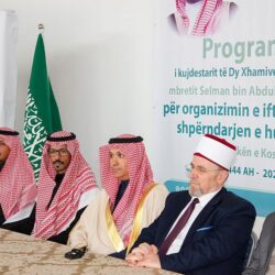 خطيب المسجد الحرام : اغتنِمُوا ما تبقَّى من شهرِكم بأفعالِ الخير