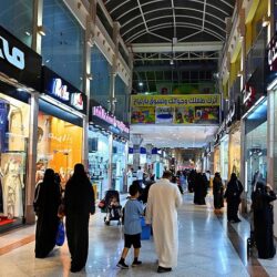 تدشين الحاجز النحاسي المذهب المحيط بالحجرة النبوية