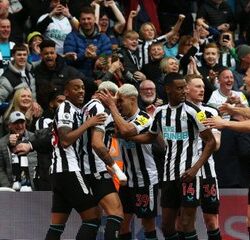 “تويتر بلو” يسمح بوصول التغريدة إلى 10 آلاف حرف