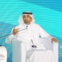 وزير الصناعة يلتقي رئيس مجلس إدارة هيئة المناطق الحرة بدولة قطر
