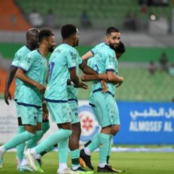 الاتحاد يفوز على الباطن ويقترب من حصد لقب الدوري