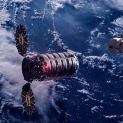 رئيس الوزراء اللبناني يُغادر جدة