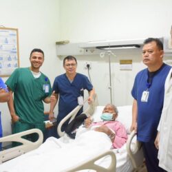 وزير الشؤون الإسلامية يدشّن عدداً من الخدمات الإلكترونية