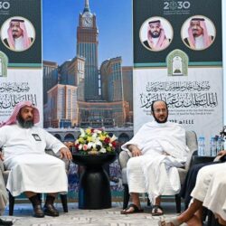 سمو نائب أمير مكة المكرمة يصل إلى عرفات