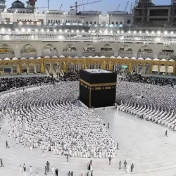 رئيس مجلس الشورى يستقبل في مقر إقامته أعضاء المجلس المركزي الإسلامي في تايلند