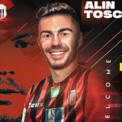 مقابل 50 مليون يورو.. مانشستر يونايتد يعلن ضم أونانا حتى عام 2028