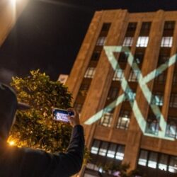 فندق بهادر الهدا والأجواء الذهبية يكرمون الداعمين ويستضيفون الفنان منير بخش