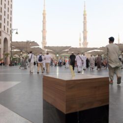 “الشؤون الإسلامية” توزع (11570) نسخة من المصحف الشريف للحجاج المغادرين من مطار الأمير محمد بن عبدالعزيز