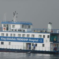 بنزيما يقود الاتحاد للفوز على الترجي بثنائية