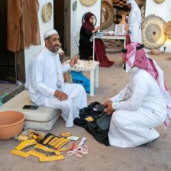 من هم الفئات الأكثر عرضة لمضاعفات حرارة الطقس؟