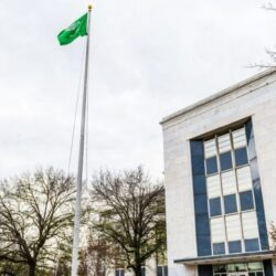 “الأرصاد” يُنبِّه 6 مناطق: أمطار غزيرة ورياح شديدة وأتربة مثارة وموجة حارة