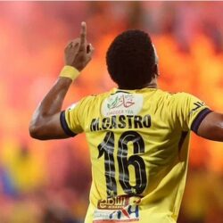 الشباب يواصل السقوط بتعادله مع ضيفه ضمك