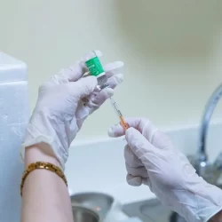 النيابة العامة: السجن (13) سنة لمواطن قام بحيازة المخدرات بقصد الاتجار