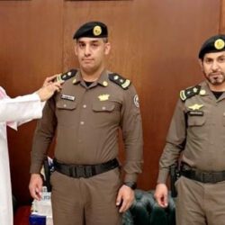 ضبط قائد مركبة ارتكب مخالفة الوقوف في منتصف الطريق وعرقلة حركة السير بالرياض