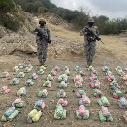 دوريات الأمن بمحافظة الدوادمي تقبض على مقيم لترويجه (3) كيلوجرامات من مادة الميثامفيتامين المخدر (الشبو)