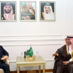 سمو ولي العهد يجري اتصالاً هاتفيًا بملك المغرب