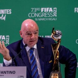 يورجن كلوب: محمد صلاح باق فى ليفربول