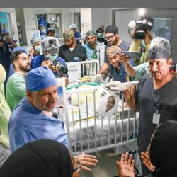 سمو ولي العهد يُجري اتصالاً هاتفياً برئيس وزراء ماليزيا