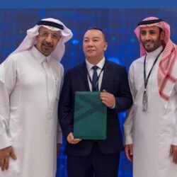 سمو وزير الدفاع يستقبل وزير الدفاع البريطاني