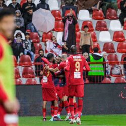 التعاون يتعادل أمام الخليج في دوري روشن للمحترفين