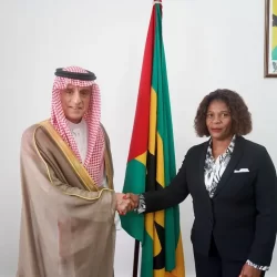 وزير البيئة يُدشن مبادرة تأهيل الفياض والرياض لزراعة 12 مليون شجرة