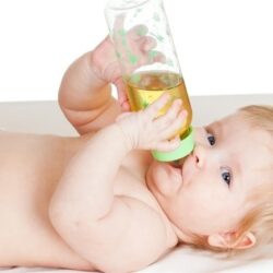 نائب وزير الموارد البشرية والتنمية الاجتماعية للعمل يلتقي بوفد من منظمة العمل الدولية