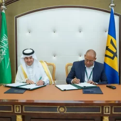 وزير النقل يستعرض علاقات التعاون مع وزير البنية التحتية في سانت لوسيا