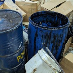 مدير تعليم القنفذة يستعرض بعض المشاريع المشاركة في معرض الأولمبياد الوطني للذكاء الاصطناعي