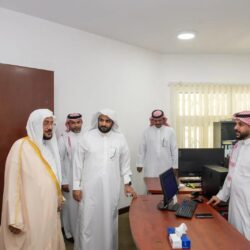 وزير الموارد البشرية يطلق “برنامج جدير” لتأهيل وتدريب المتميزين من حديثي التخرج