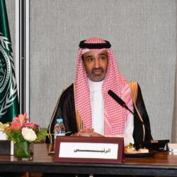 مركز الملك سلمان للإغاثة يوزع 2123 سلة غذائية في الحديدة