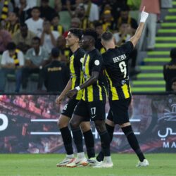 مدير عام الجوازات يتفقد سير العمل بجوازات مطار البحر الأحمر الدولي