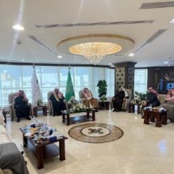 عبور 16 شاحنة إغاثية سعودية جديدة متوجهة إلى قطاع غزة