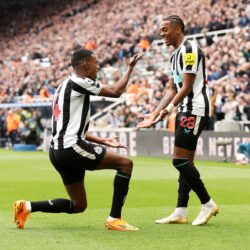 استشاري مخ وأعصاب يوضح حقيقة تسبب السير على السيراميك للإصابة بالجلطات