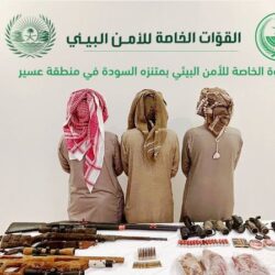 السفير نقلي يستقبل وفداً من الطلاب الدارسين بمصر