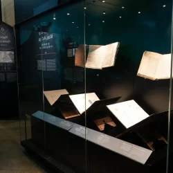 ليلة موسيقية لتكريم الفنان “محمد عبده ” على مسرحه