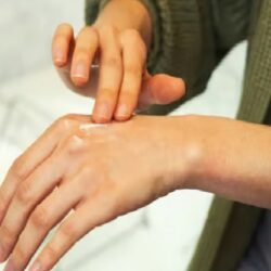 التخييم والقيلات وسط الطبيعة.. التجربة الأكثر إمتاعًا في أوقات الربيع في رفحاء