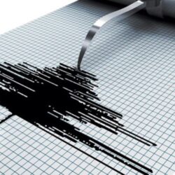 القنفذة تشهد هطول أمطار وصواعق رعدية